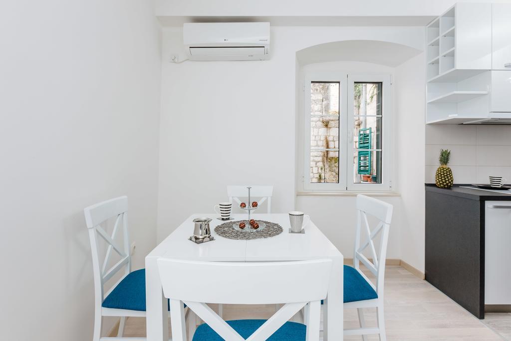 Old Town Summer Apartment コトル エクステリア 写真